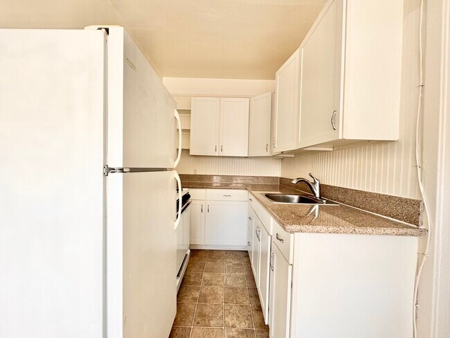 439 N Van Ness Ave in Los Angeles, CA - Building Photo - Building Photo