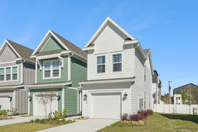 The Maggie Towns in Jacksonville, FL - Building Photo - Building Photo