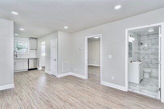 115 Sterling St in Greenville, SC - Building Photo - Building Photo