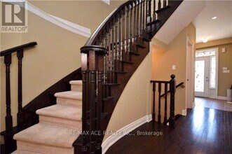 10 Powlesland St in Ajax, ON - Building Photo - Building Photo