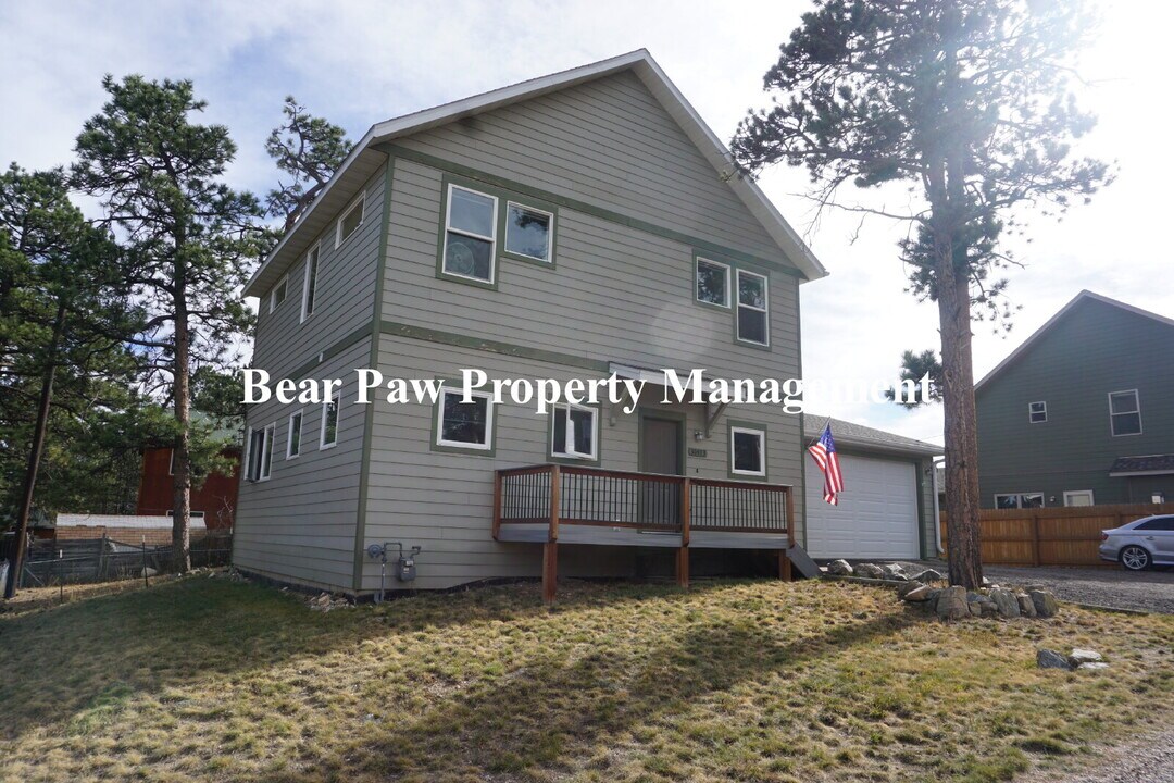 30473 Hilltop Dr in Evergreen, CO - Building Photo