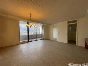 2240 Kuhio Ave. in Honolulu, HI - Building Photo - Building Photo