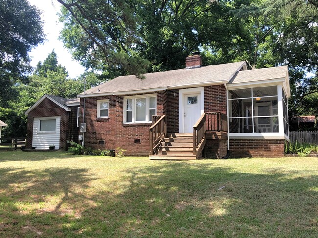 property at 2808 Virginia Ave