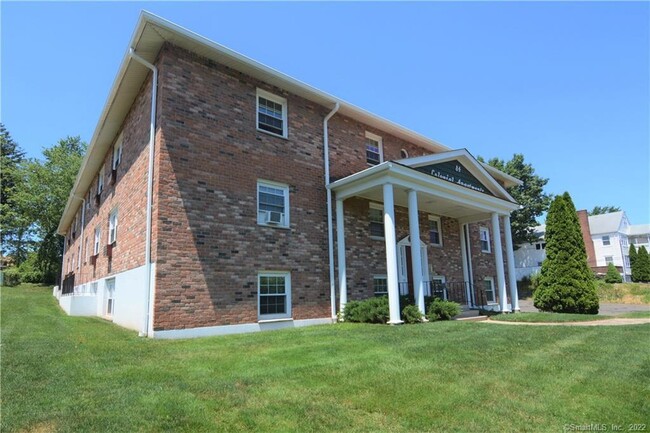 84 Broad St in Meriden, CT - Foto de edificio - Building Photo