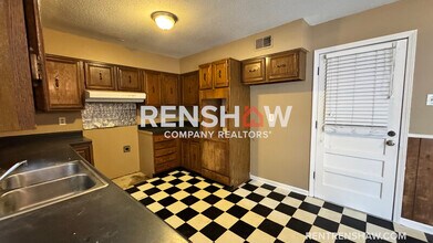 5249 Kimbark Woods Dr in Memphis, TN - Building Photo - Building Photo