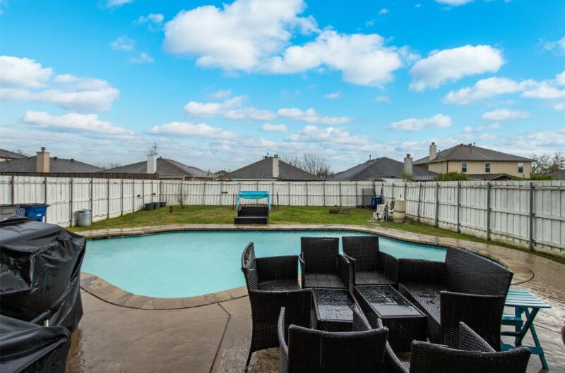 202 Waterwood Dr in Wylie, TX - Building Photo