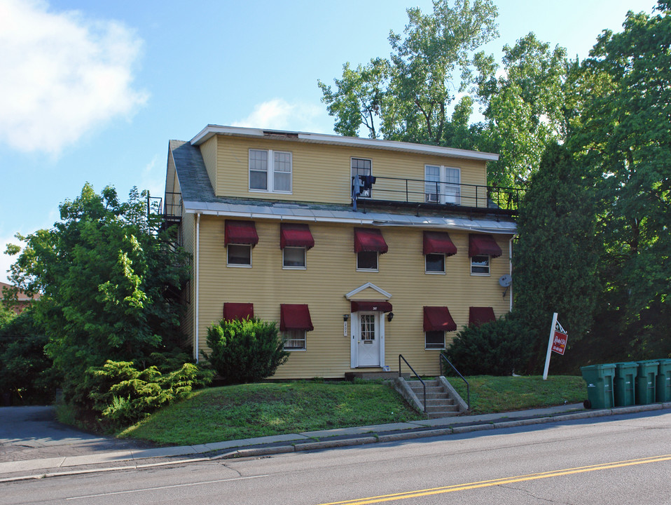 207 Hoosick St in Troy, NY - Building Photo