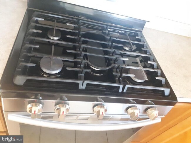 3320 Anne De Bourgh Dr in Triangle, VA - Building Photo - Building Photo