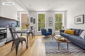 23 N Elliott Pl in Brooklyn, NY - Building Photo - Building Photo