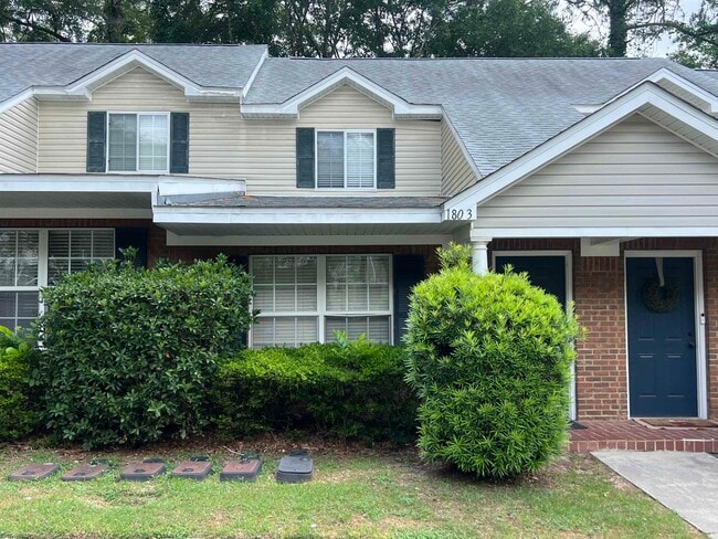 property at 2738 W Tharpe St