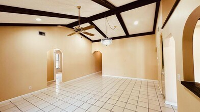 11952 60th St N in West Palm Beach, FL - Building Photo - Building Photo