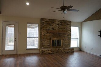 5104 El Rancho Ct in Arlington, TX - Building Photo - Building Photo