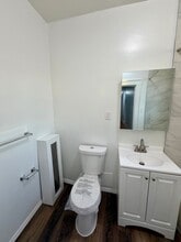 11 Ampere Plaza in East Orange, NJ - Building Photo - Interior Photo