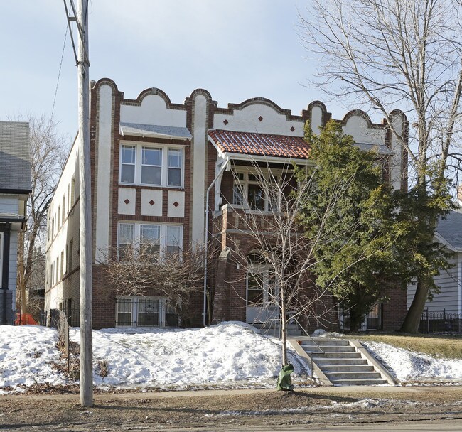 1506 Grand Ave in St. Paul, MN - Building Photo - Building Photo