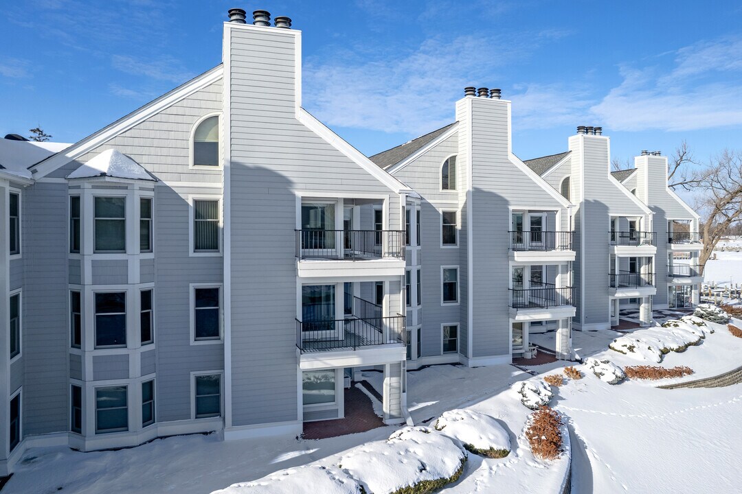 603 Lake St in Excelsior, MN - Foto de edificio