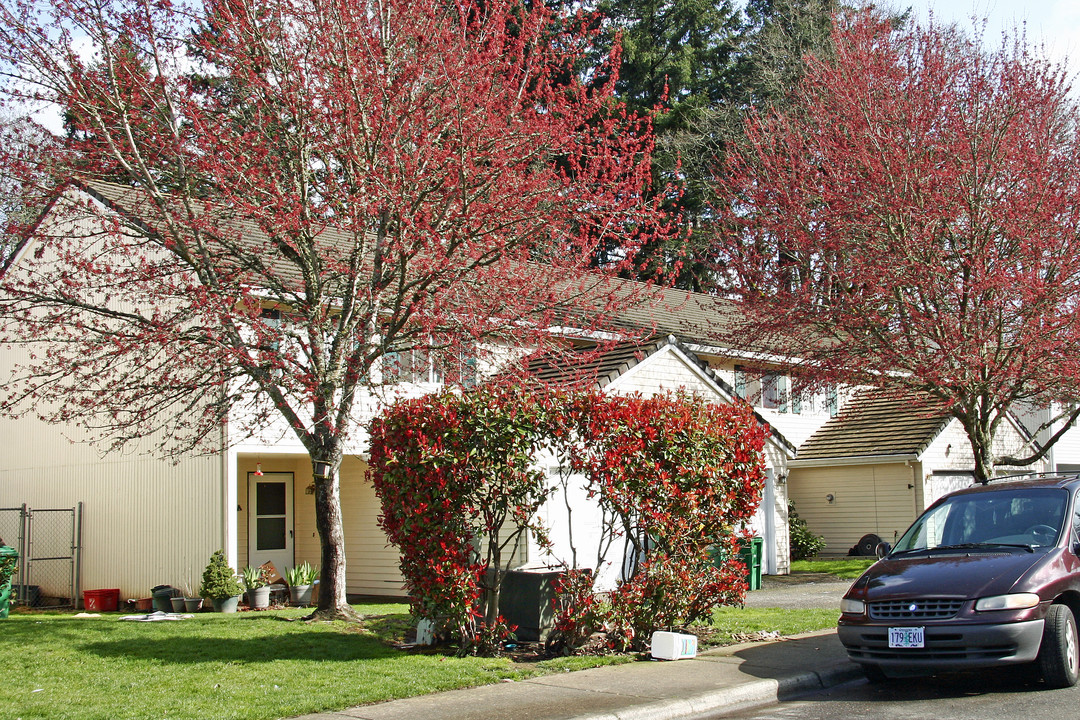 18855 SW Mayjohn Ct in Beaverton, OR - Building Photo