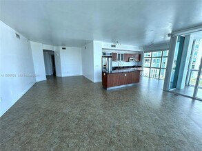 3131 NE 188th St, Unit 2-601 in Aventura, FL - Building Photo - Building Photo