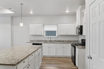 1403 Marshall St in Greenville, TX - Building Photo - Building Photo