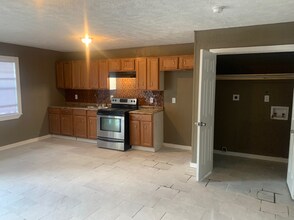 302 N Prentiss St-Unit -D in Jackson, MS - Building Photo - Building Photo