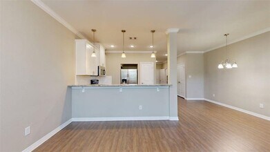 2135 Big River St in College Station, TX - Foto de edificio - Building Photo