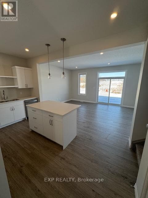 50 Canary St in Tillsonburg, ON - Building Photo