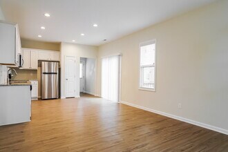 181 E Wilson St in Clayton, NC - Building Photo - Building Photo