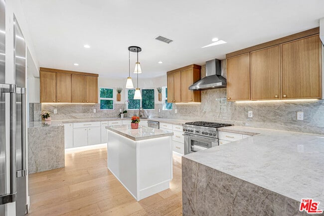 property at 4611 Louise Ave