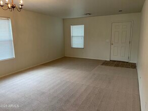 800 E Cowboy Cove Trail in San Tan Valley, AZ - Building Photo - Building Photo