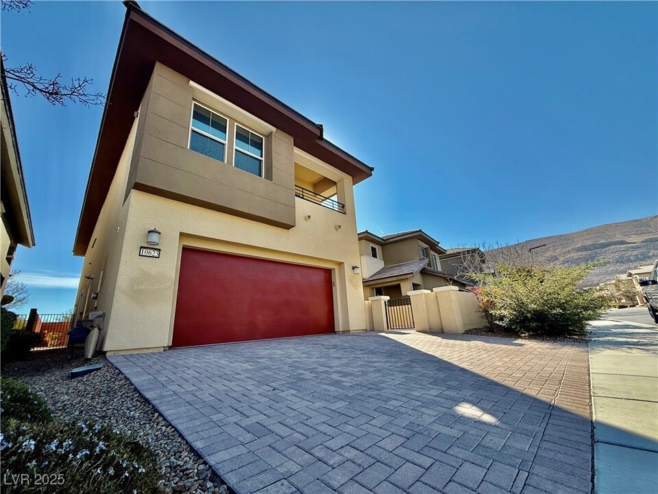 10623 Agate Knoll Ln in Las Vegas, NV - Building Photo