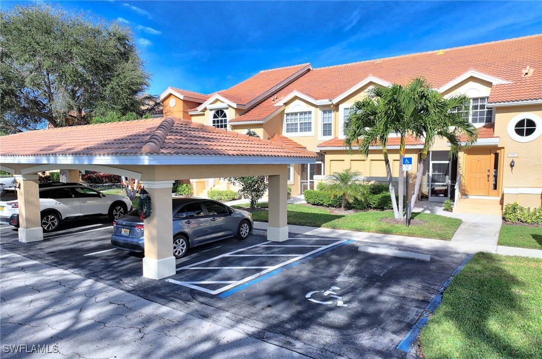 13080 Amberley Ct in Bonita Springs, FL - Building Photo