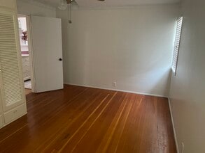 5808 E Marita St in Long Beach, CA - Foto de edificio - Building Photo