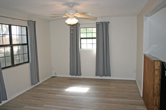 115 Mamalou Ln in St. Simons Island, GA - Building Photo - Building Photo