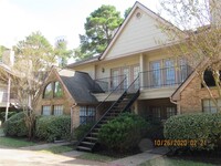 16800 Sugar Pine Dr in Houston, TX - Building Photo - Building Photo