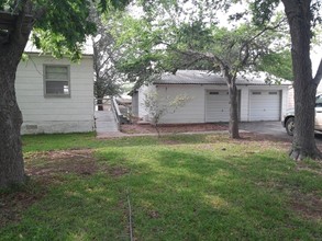 Lake Dunlap Mobile Home Park in New Braunfels, TX - Building Photo - Building Photo