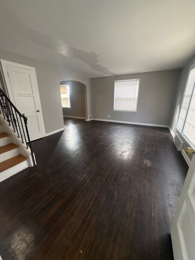 4070 Okalona Rd in South Euclid, OH - Building Photo - Building Photo