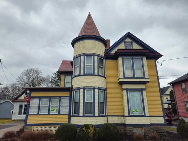 153 W State St, Unit Studio/ rear