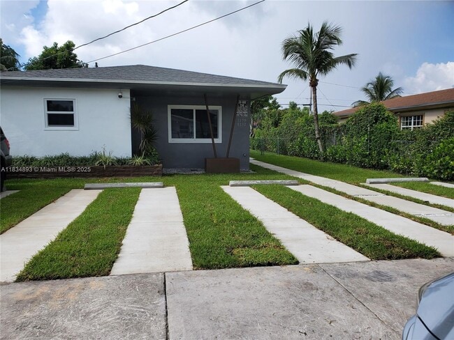 1170 NE 111th St in Miami, FL - Building Photo - Building Photo