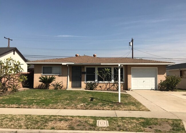 property at 418 S Sunset Ave