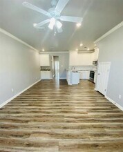 716 S Main St in McGregor, TX - Building Photo - Building Photo