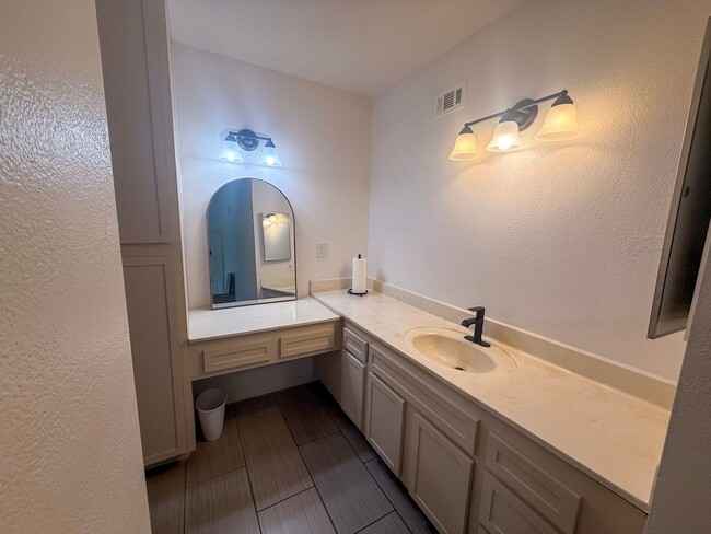95 Tennessee St in Redlands, CA - Building Photo - Building Photo