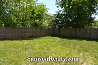 84 Ryan Ave in Warwick, RI - Foto de edificio - Building Photo