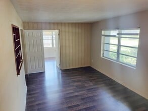 600 N Center St, Unit 1 in Eustis, FL - Building Photo - Building Photo