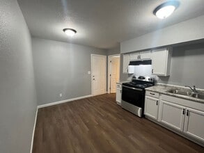 435 30th Pl in Tuscaloosa, AL - Building Photo - Building Photo