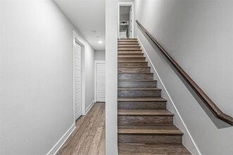 313 N Mill St in Lewisville, TX - Building Photo - Building Photo