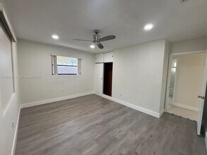 16401 SW 100th Ct in Miami, FL - Building Photo - Building Photo