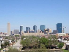 928 Travis Ave in Fort Worth, TX - Building Photo - Building Photo