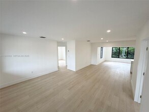 15300 NW 32nd Ave in Opa Locka, FL - Building Photo - Building Photo