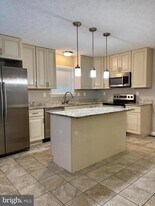 10886 Moore St in Waldorf, MD - Building Photo