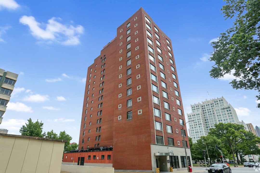Storyboard on Pine in St. Louis, MO - Foto de edificio