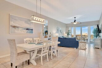 530 S Gulfview Blvd in Clearwater, FL - Foto de edificio - Building Photo